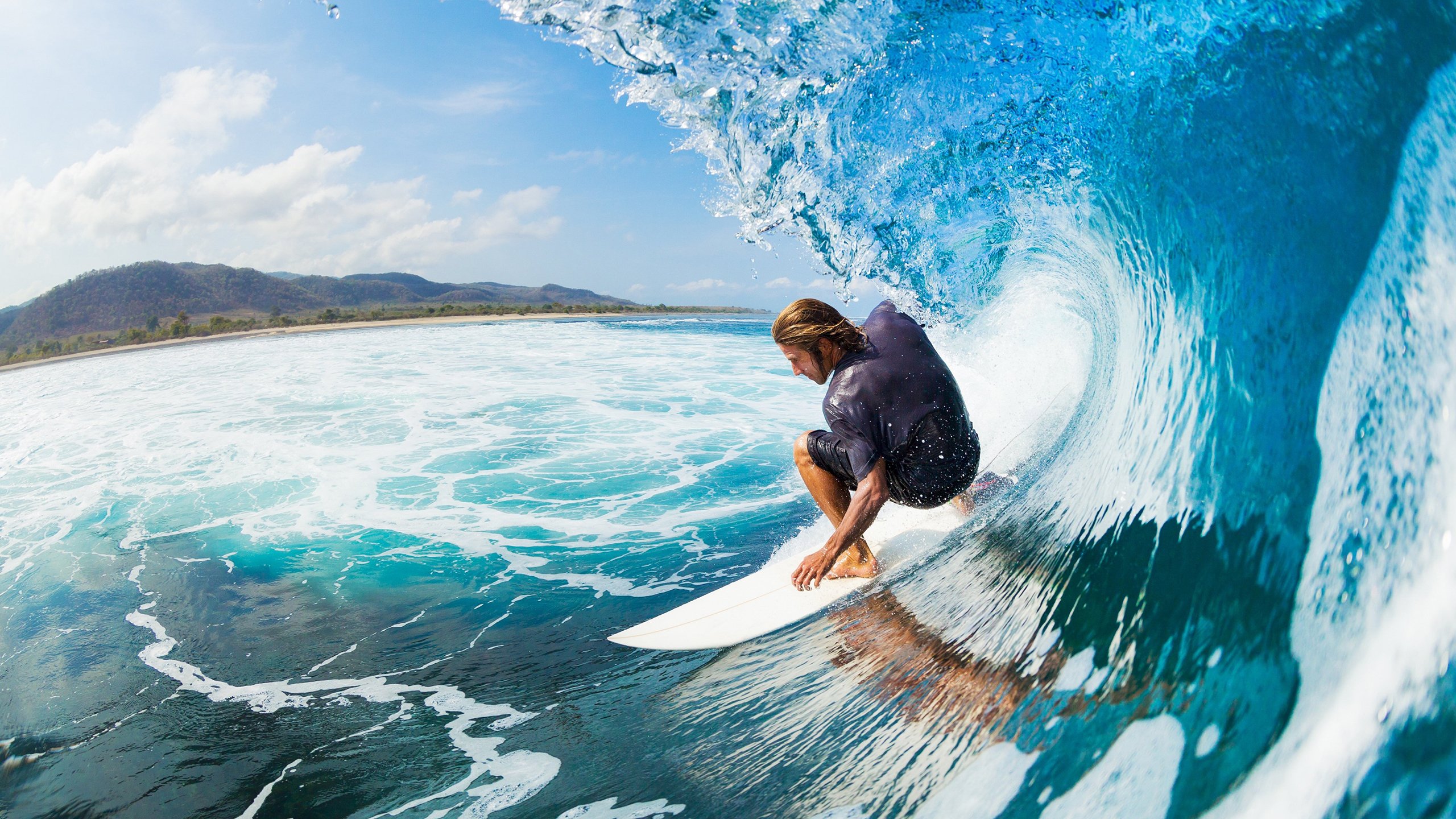 机器人竞赛掀起科技体育新热潮，全球战队角逐智能巅峰